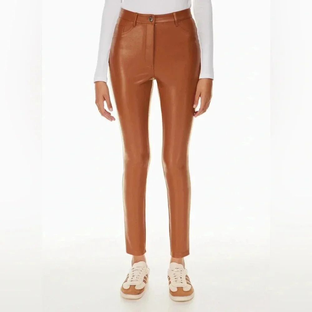 Aritzia women’s Pants High waist Size 2 Brown Faux Leather Neutral minimalist
